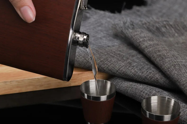 Funki Findz | Hip Flasks | Hip Flask Gift Box Set 9oz 5 Pcs