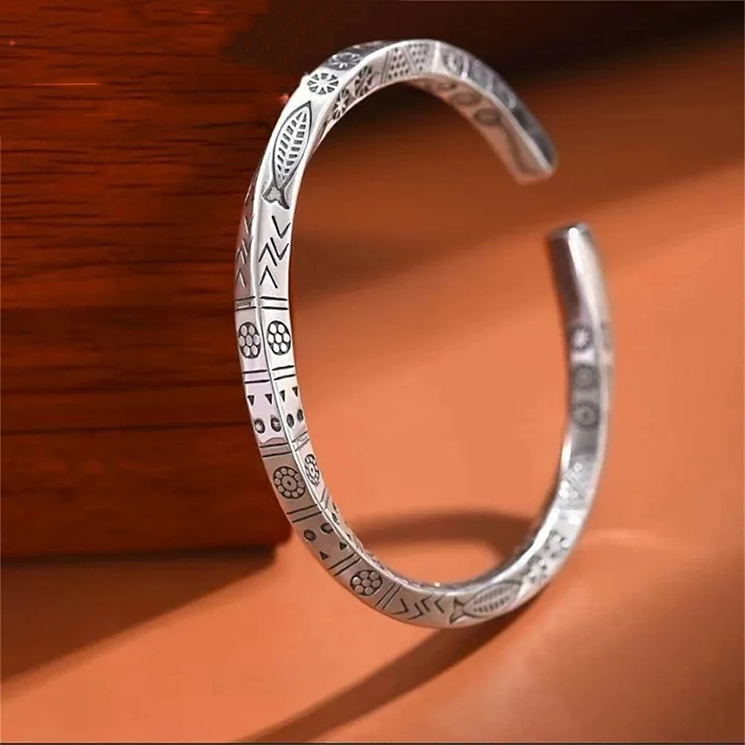 Funki Findz | Bracelets | Men's Women's Geometric Twist Band