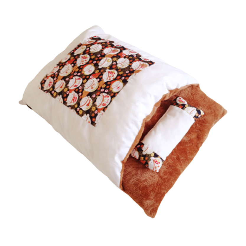 Funki Findz | Pet Beds | Cat Sleeping Bag | Japanese Cat Bed