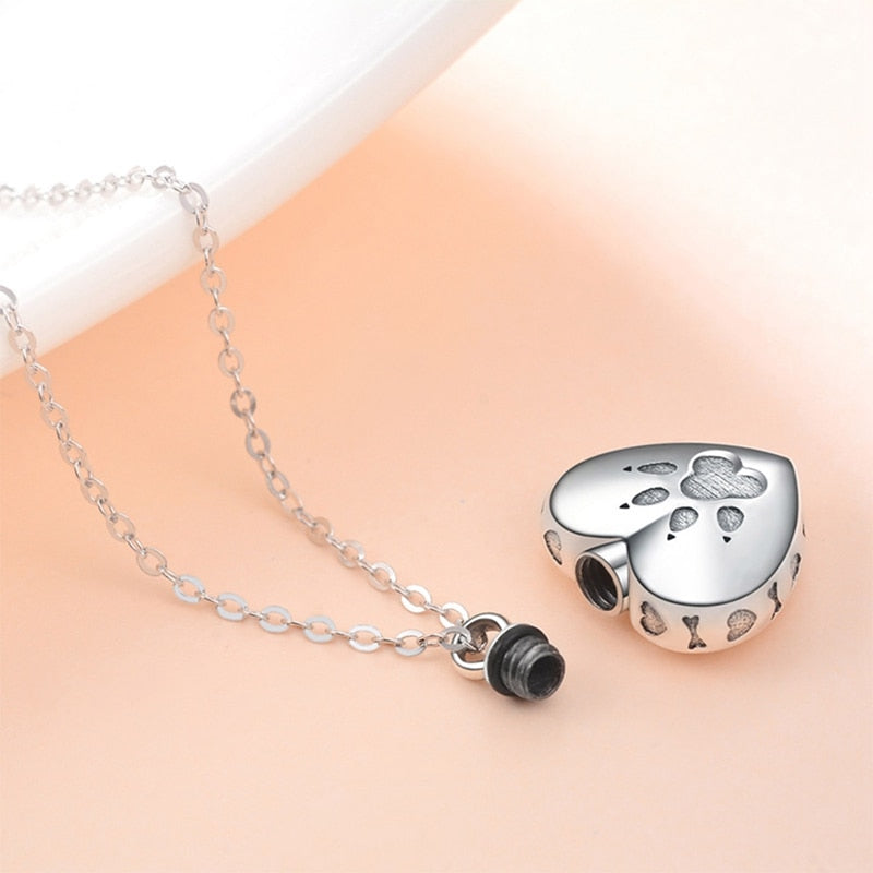Funki Findz | Cremation Urn Necklaces | Love Heart Pendant