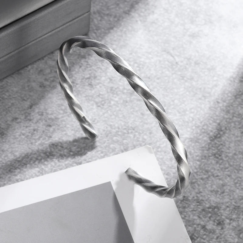 Funki Findz | Bracelets | Men's Women's Nordic Twisted Bangle