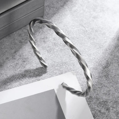 Funki Findz | Bracelets | Men's Women's Nordic Twisted Bangle