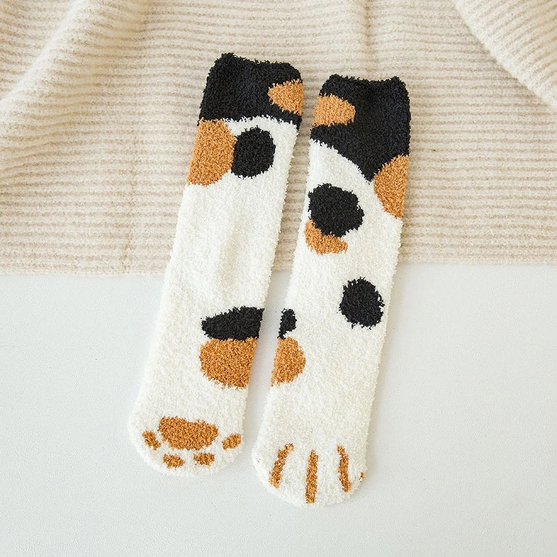Funki Findz | Socks | Unisex Fuzzy Warm Paw Print Socks 6 Pcs
