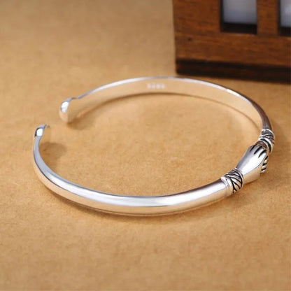Funki Findz | Bracelets | Men's Women's Silver Hand Hug Bangle