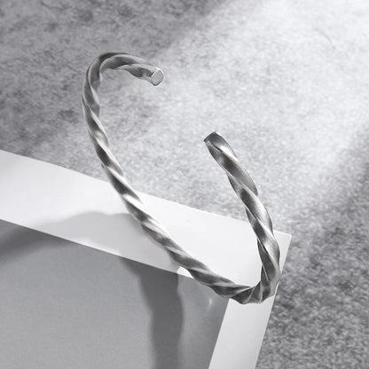 Funki Findz | Bracelets | Men's Women's Nordic Twisted Bangle