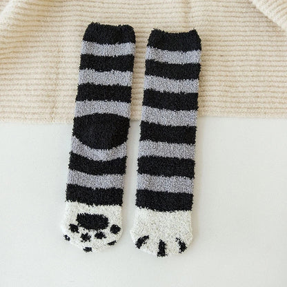 Funki Findz | Socks | Unisex Fuzzy Warm Paw Print Socks 6 Pcs
