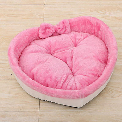 Funki Findz | Pet Beds | Cat Bed | Heart-shaped Cozy Cat Bed