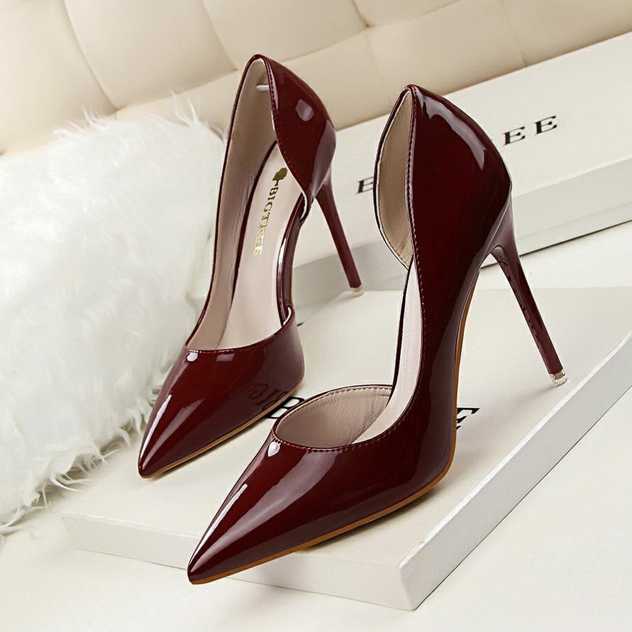 Funki Findz | Shoes | Women's Elegant Pointed Toe Bridal Stiletto