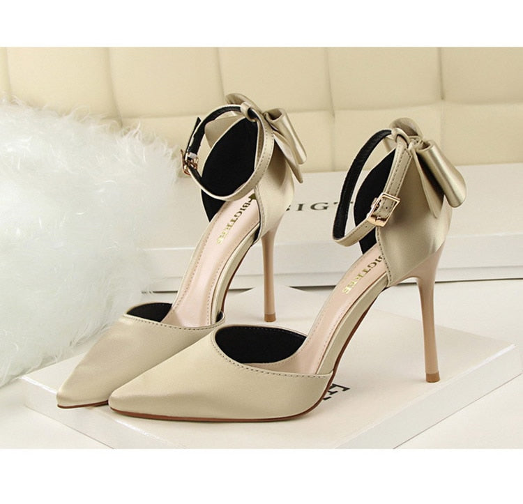 Funki Findz | Shoes | Women's Elegant Silk Bow Stiletto Pumps