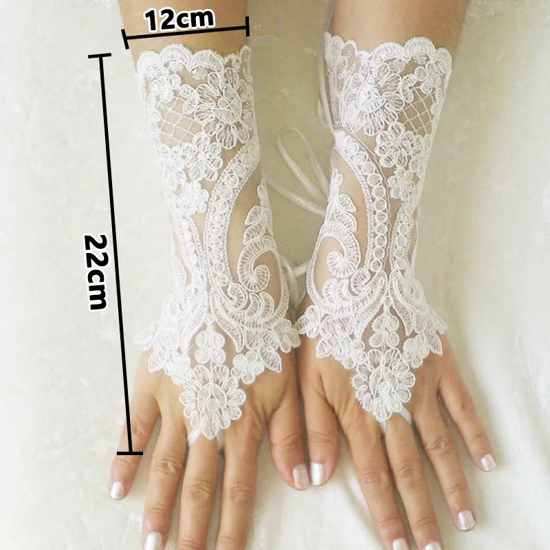 Funki Findz | Gloves | Women's Gothic Fingerless Lace Gloves