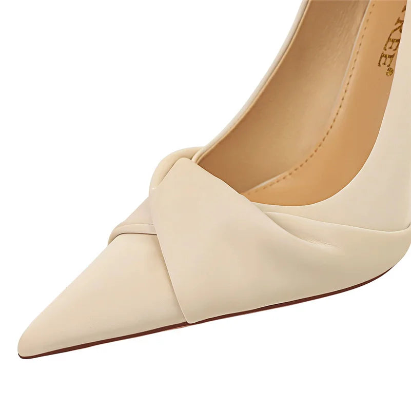 Funki Findz | Shoes | Women's Bow Twist High Stiletto Pumps