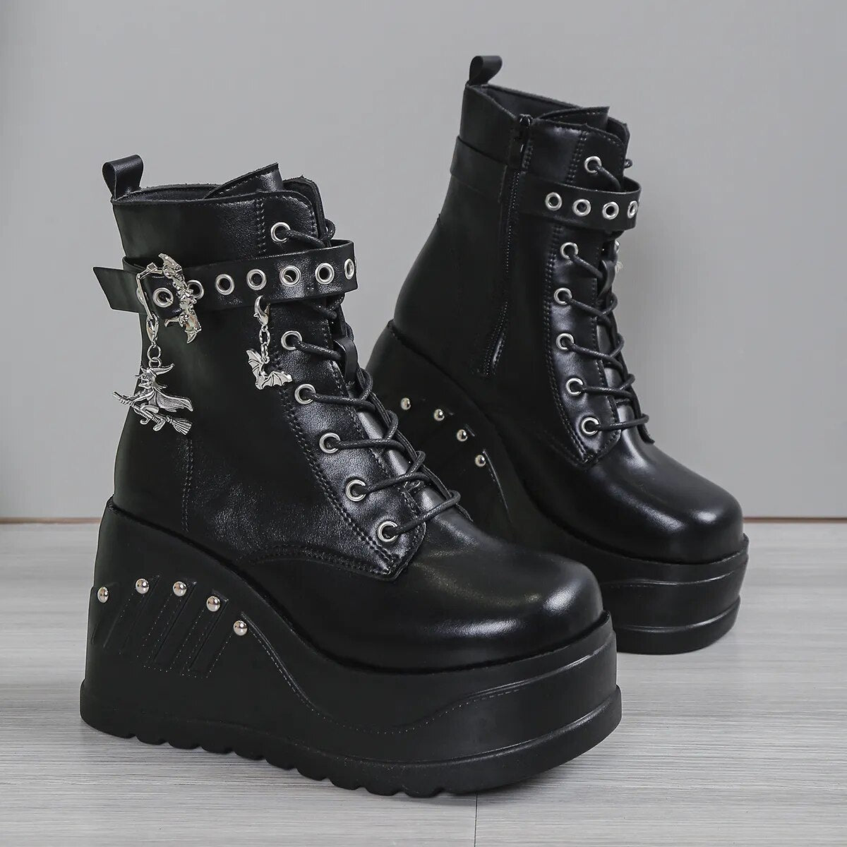 Funki Findz | Boots | Women's Punk Chunky Platform Creepers