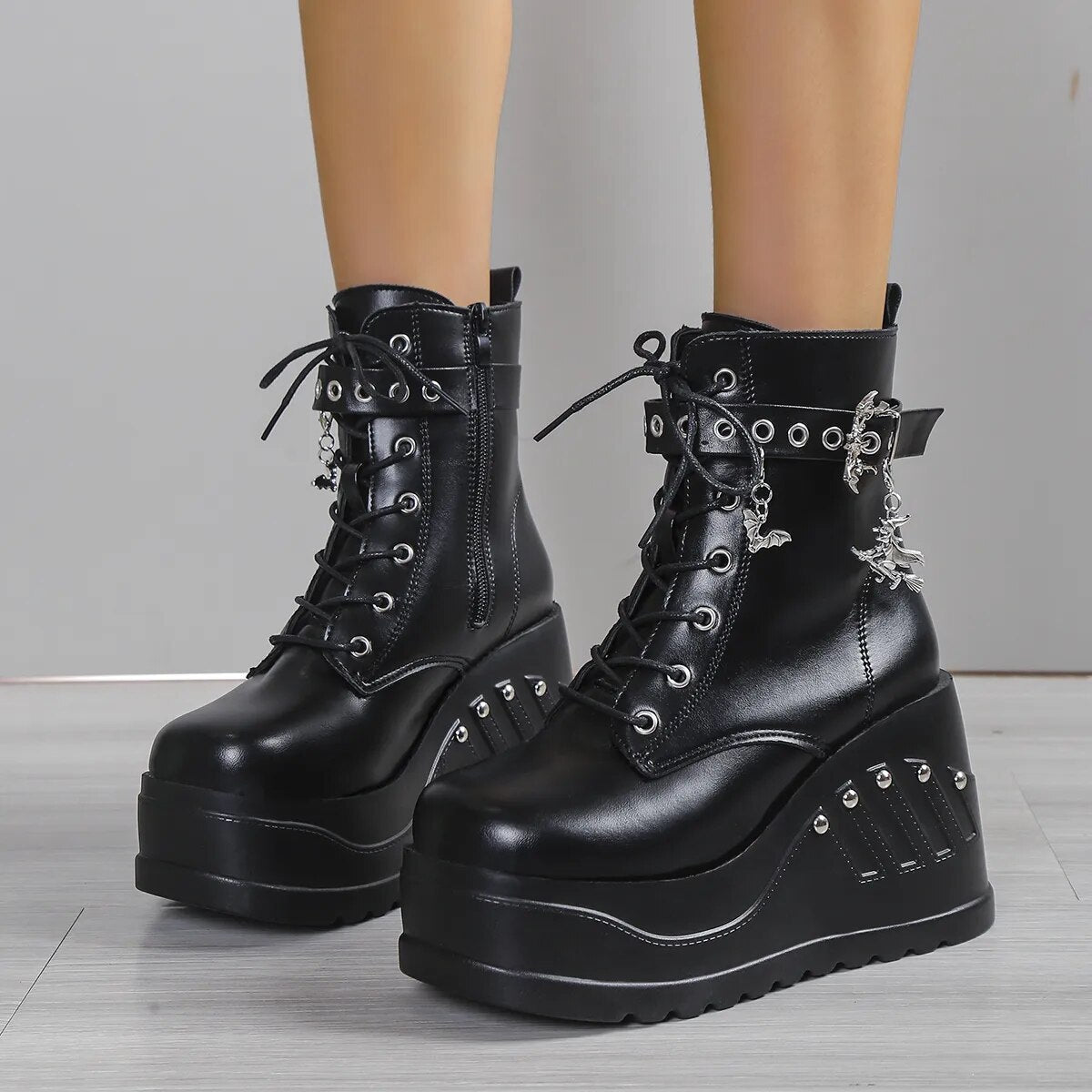 Funki Findz | Boots | Women's Punk Chunky Platform Creepers