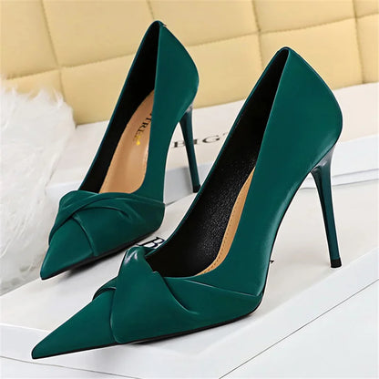 Funki Findz | Shoes | Women's Bow Twist High Stiletto Pumps