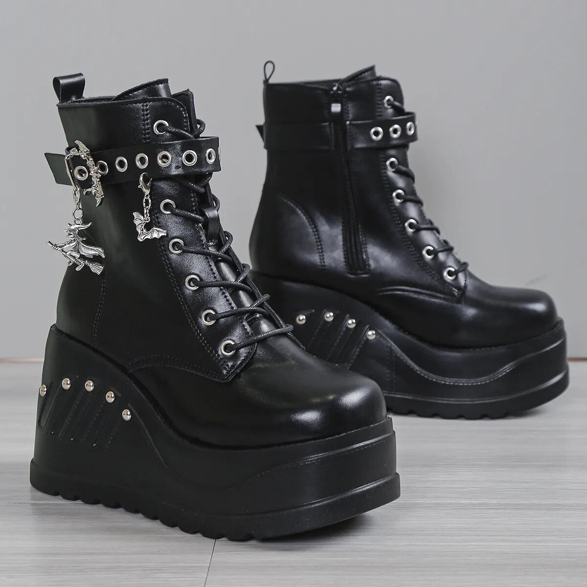 Funki Findz | Boots | Women's Punk Chunky Platform Creepers