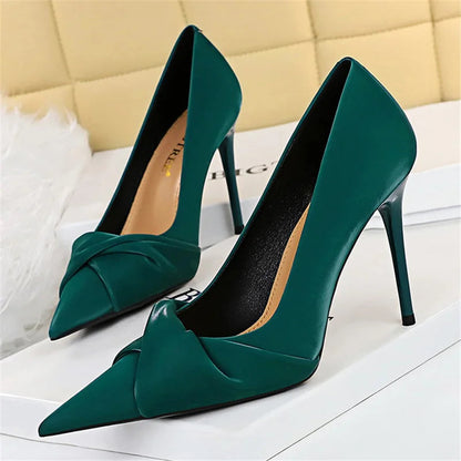 Funki Findz | Shoes | Women's Bow Twist High Stiletto Pumps
