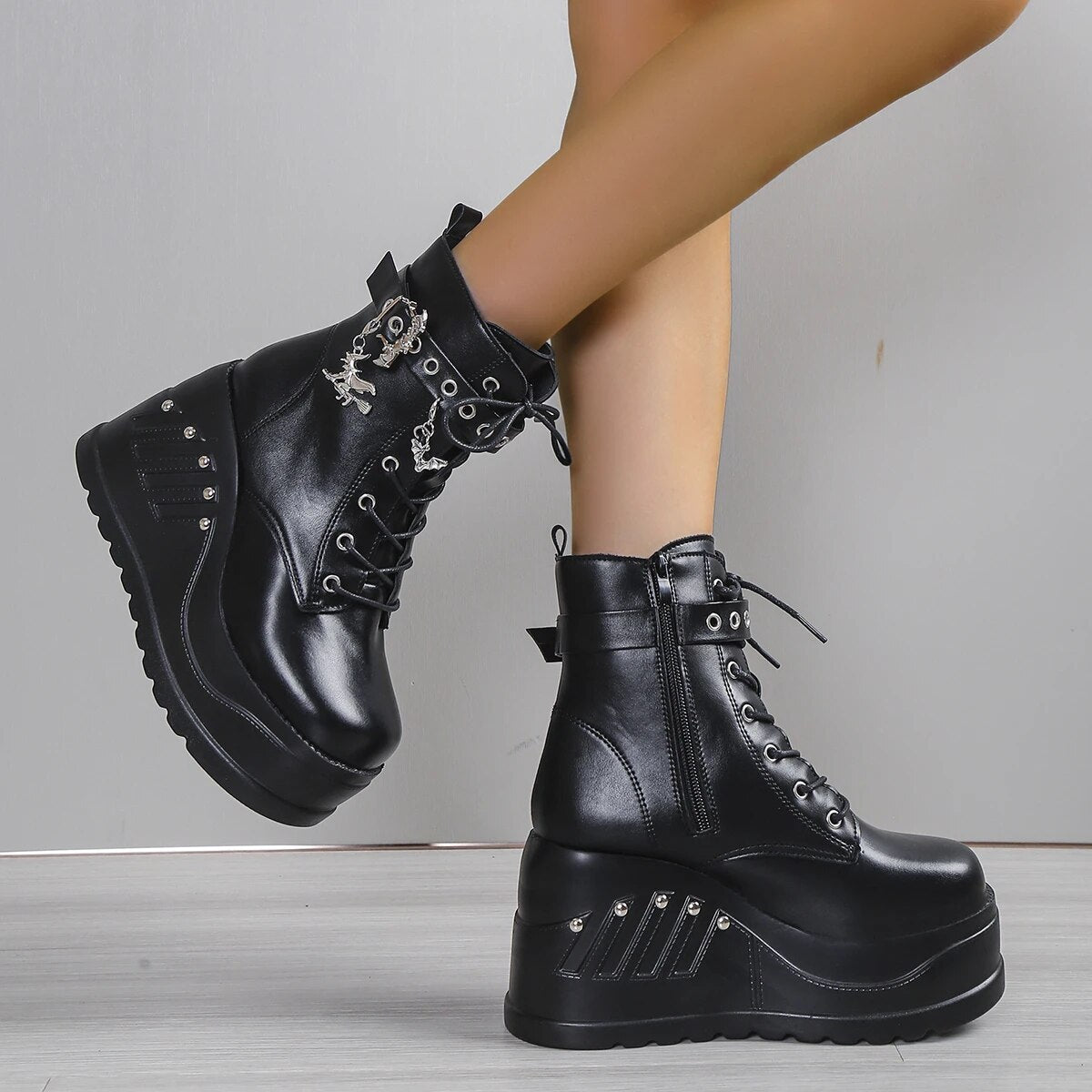 Funki Findz | Boots | Women's Punk Chunky Platform Creepers