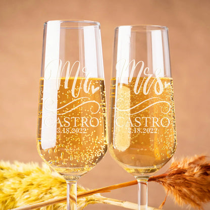 Funki Findz | Glasses | Champagne Flutes | Custom Mr. and Mrs.