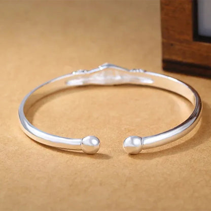 Funki Findz | Bracelets | Men's Women's Silver Hand Hug Bangle