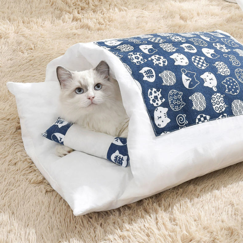 Funki Findz | Pet Beds | Cat Sleeping Bag | Japanese Cat Bed