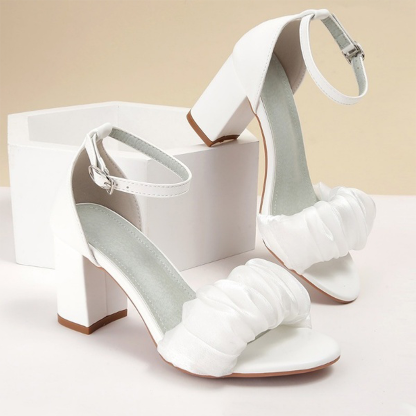 Funki Findz | Shoes | Women's Pretty Flower Wedding Sandals
