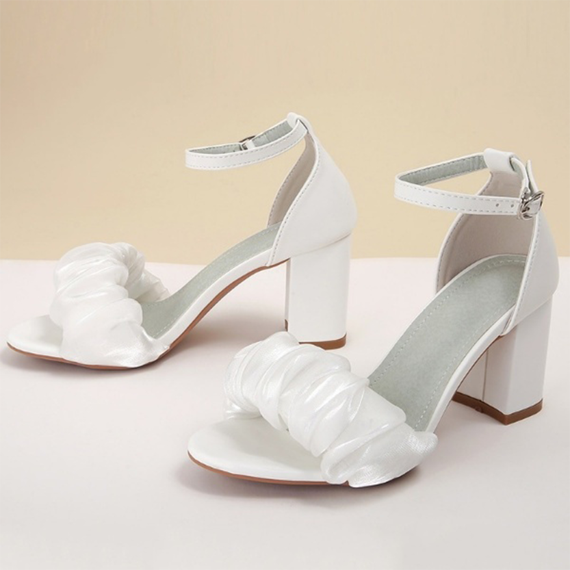 Funki Findz | Shoes | Women's Pretty Flower Wedding Sandals