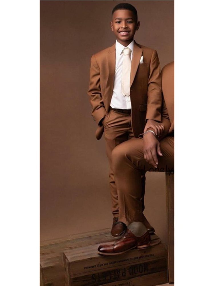 Funki Findz | Suits | Men's 3 Pcs Formal Wedding Suit  | Slim Fit