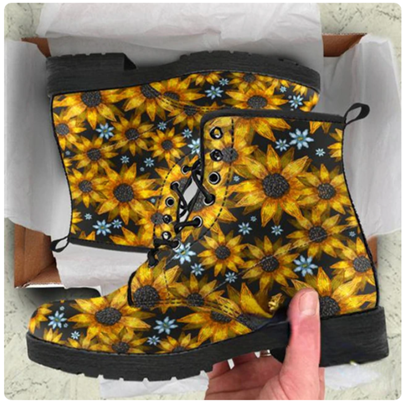 Funki Findz | Boots | Women's British Style Lace up Ankle Boots