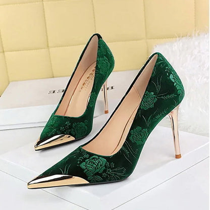 Funki Findz | Shoes | Women's Metal Toe Embroidered Pumps