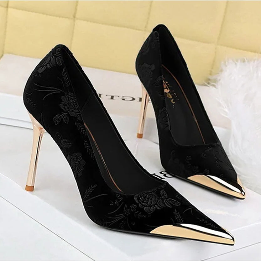 Funki Findz | Shoes | Women's Metal Toe Embroidered Pumps