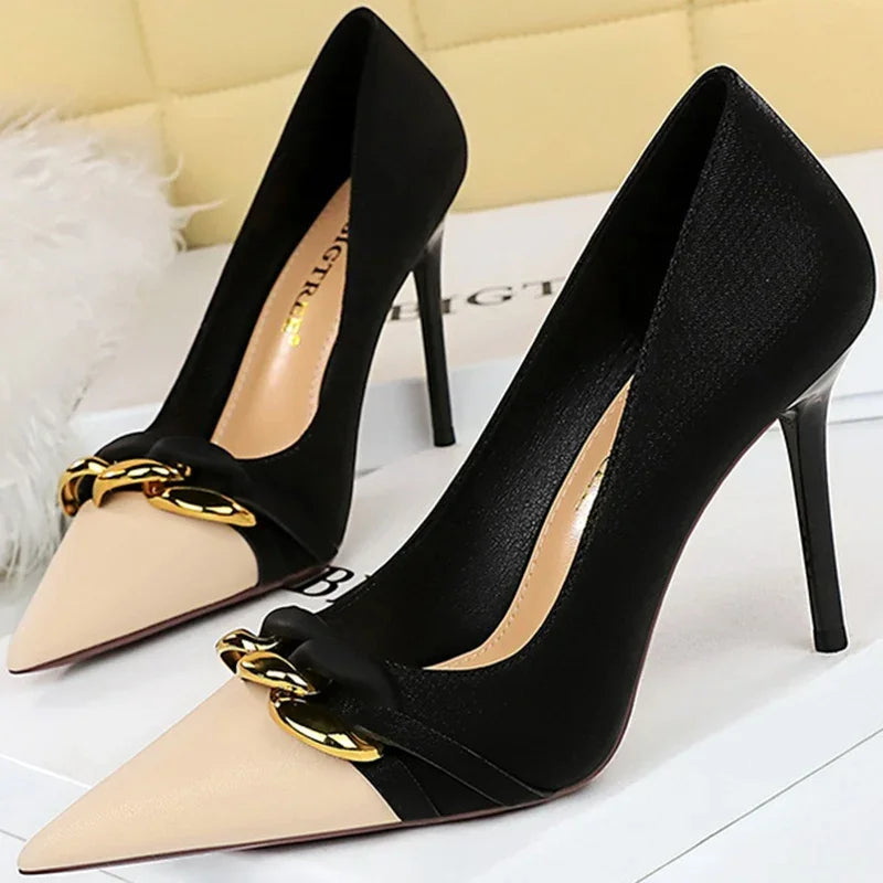 Funki Findz | Shoes | Women's Two Toned Buckle Toe Pumps