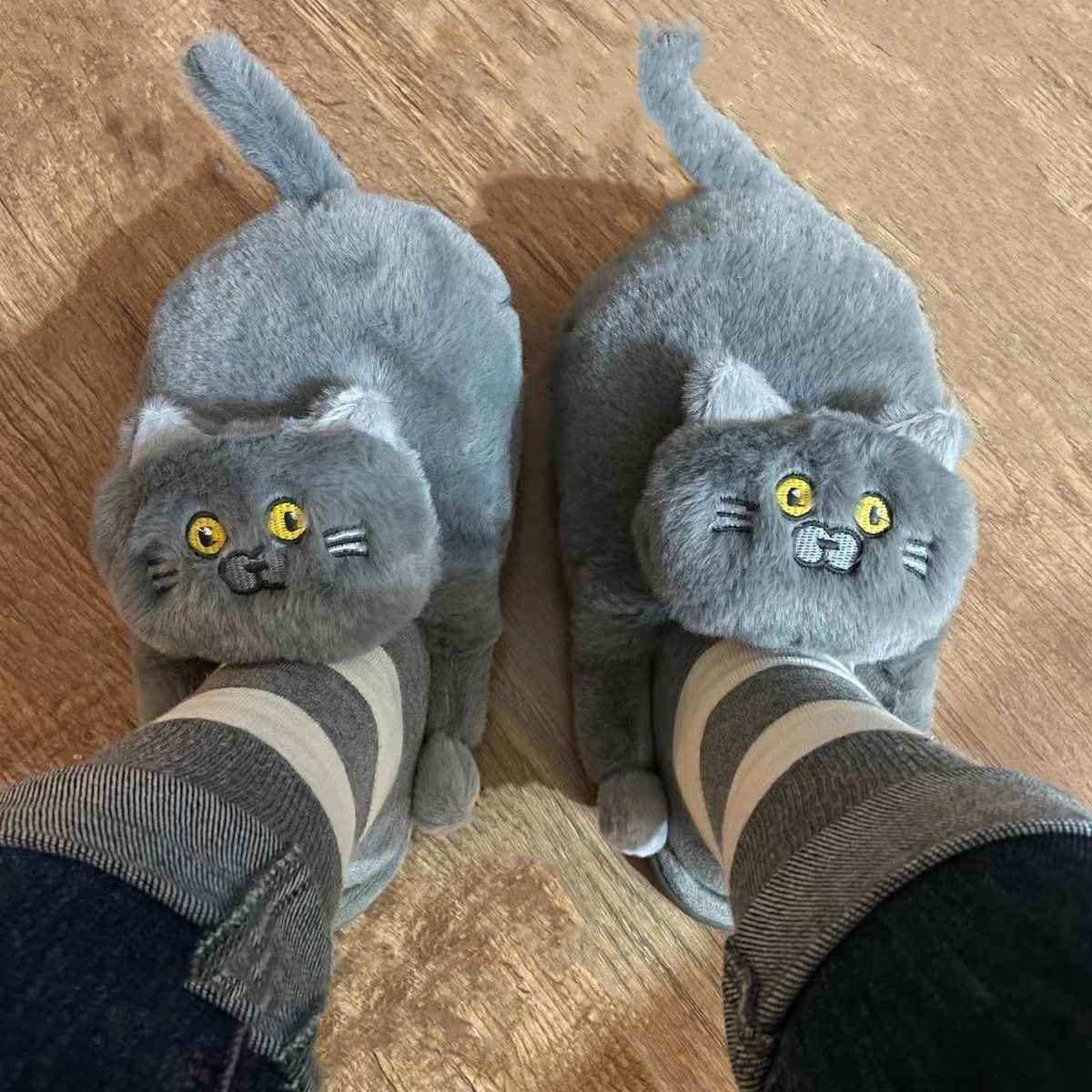 Funki Findz | Shoes | Women's Soft Cat Hug Slippers