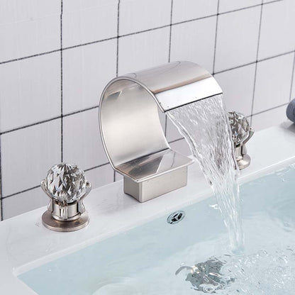 Funki Findz | Faucets | Bath Taps | Luxurious Waterfall Basin Faucet
