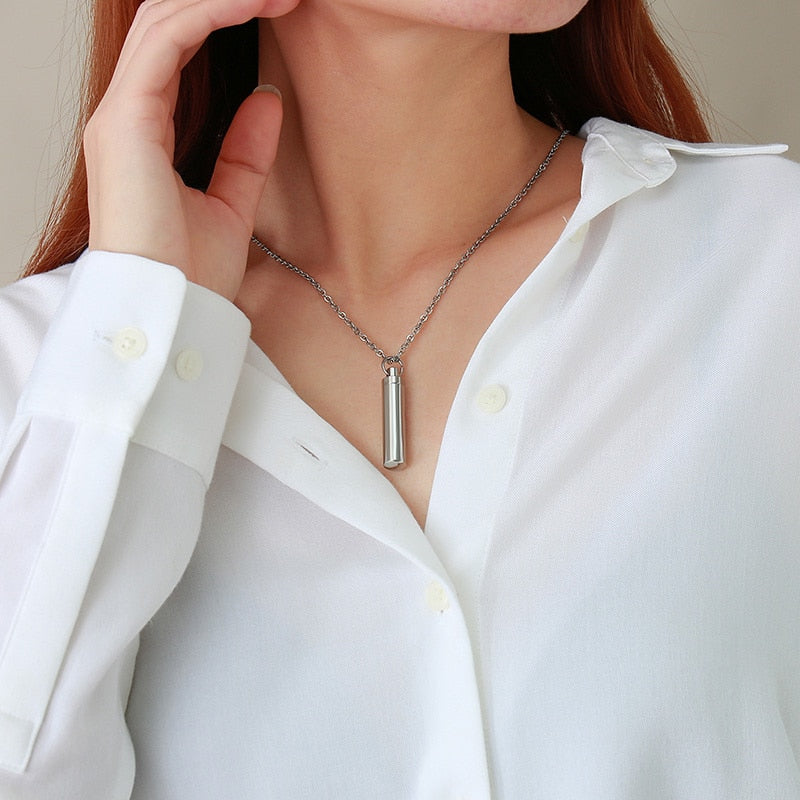 Funki Findz | Cremation Urn Necklaces | Unisex Openable Urns
