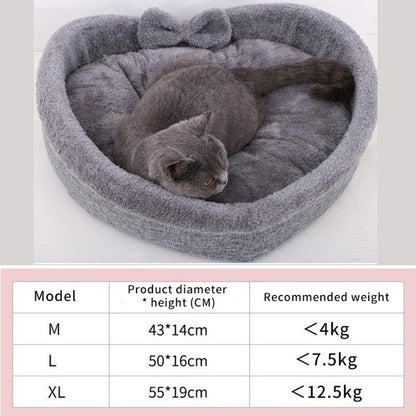 Funki Findz | Pet Beds | Cat Bed | Heart-shaped Cozy Cat Bed