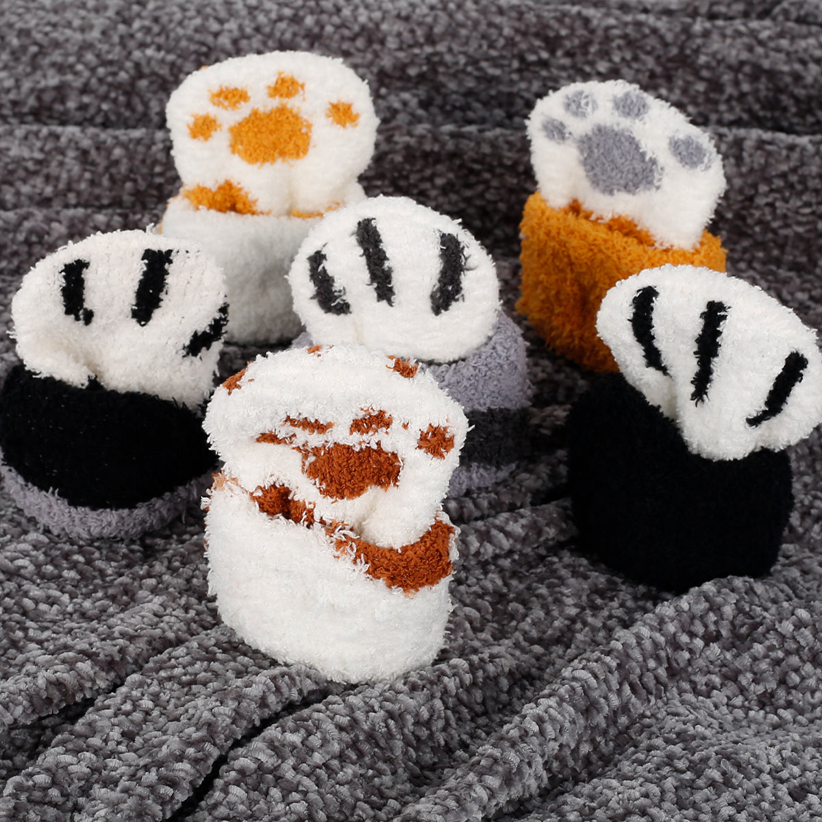 Funki Findz | Socks | Unisex Fuzzy Warm Paw Print Socks 6 Pcs