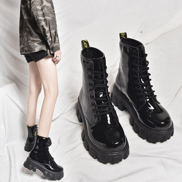 Funki Findz | Boots | Women's Black Ankle Boot | Chunky Heel