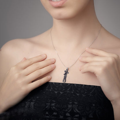Funki Findz | Necklaces | Unisex Lovers Embrace Hug Necklace
